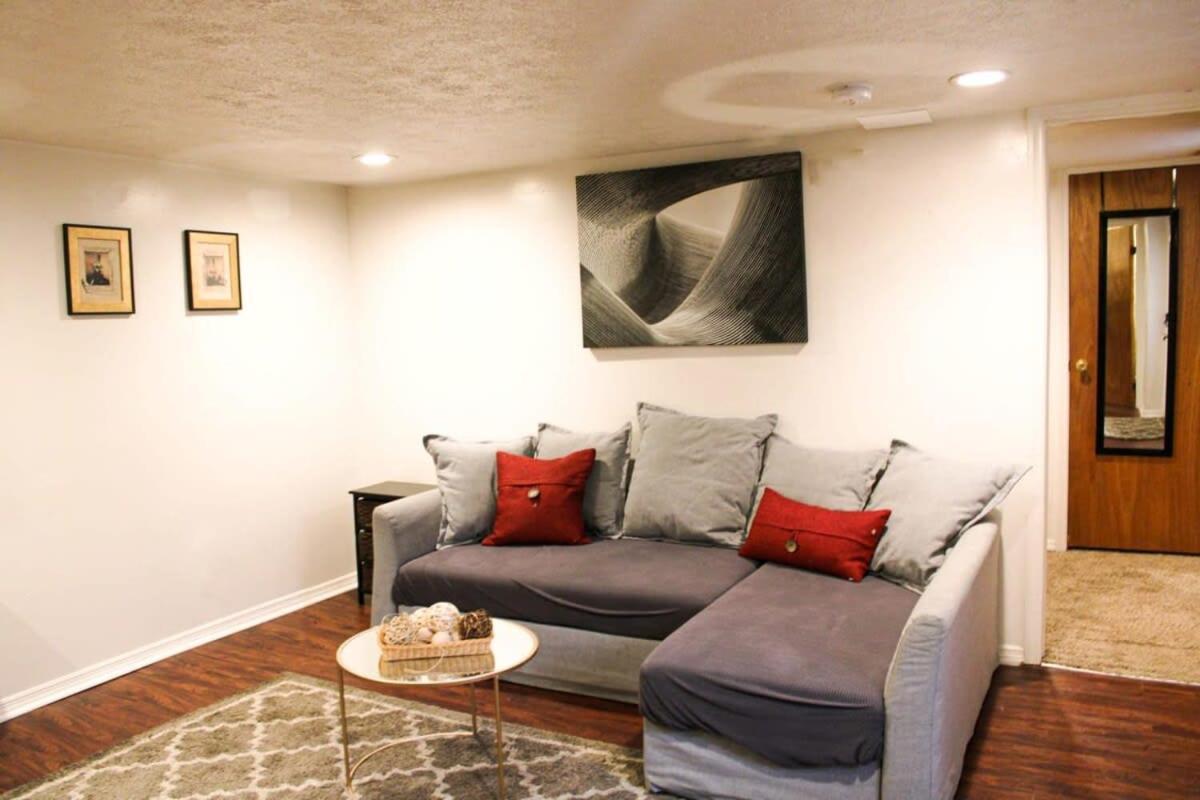1 Bed Apt - Amazing Location 1 Block To Carson St ピッツバーグ エクステリア 写真